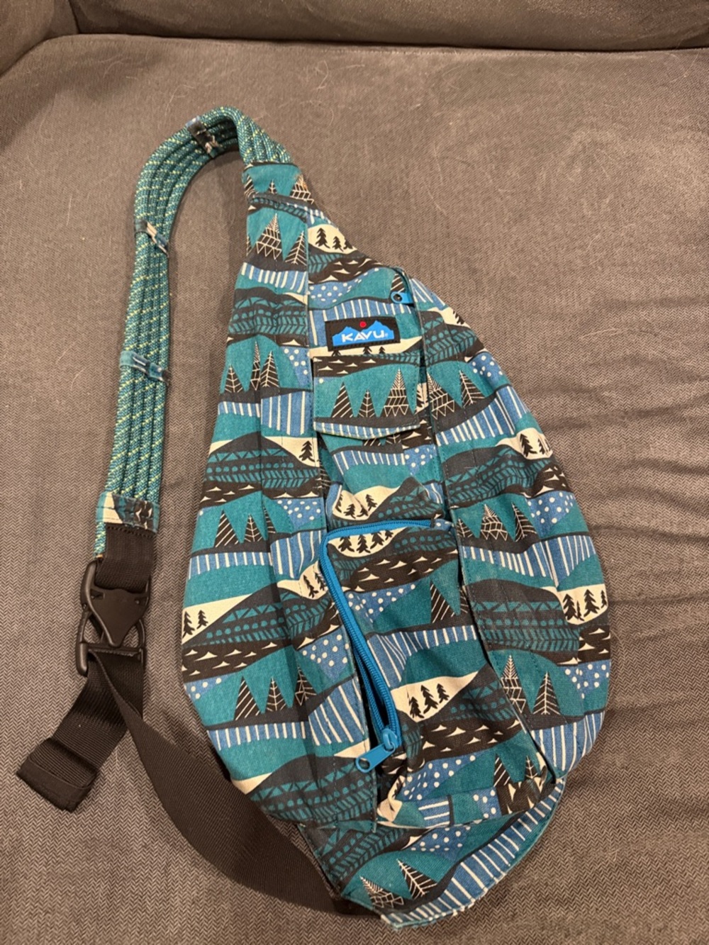 Kavu winterscape Teal and Blue Patterned Sling Bag
